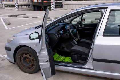 Продажа Peugeot 307 I Рестайлинг 1.6 MT (109 л.с.) 2006 Серебристый в Автодом