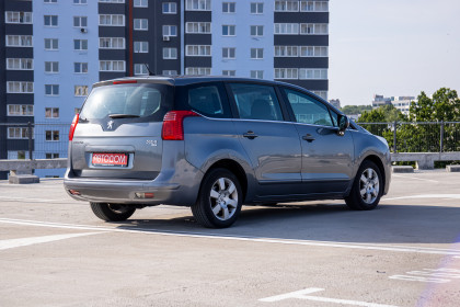 Продажа Peugeot 5008 I 1.6 AMT (112 л.с.) 2011 Серый в Автодом