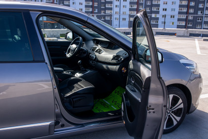 Продажа Renault Scenic III Рестайлинг 2 1.6 MT (130 л.с.) 2016 Серый в Автодом