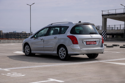 Продажа Peugeot 308 I 1.6 AT (120 л.с.) 2009 Серебристый в Автодом