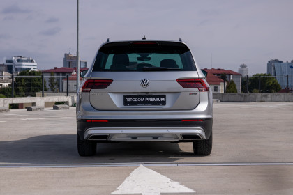 Продажа Volkswagen Tiguan II 1.4 AMT (150 л.с.) 2019 Серебристый в Автодом