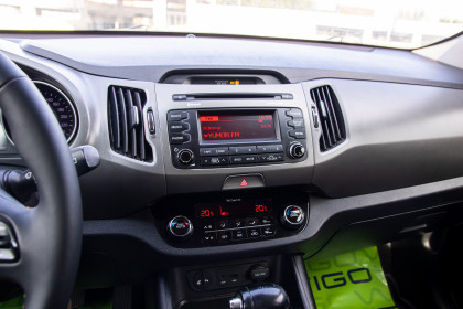 Продажа Kia Sportage III Рестайлинг 2.0 AT (150 л.с.) 2014 Оранжевый в Автодом