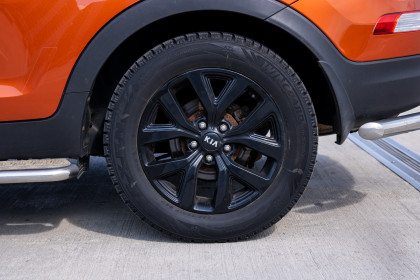 Продажа Kia Sportage III Рестайлинг 2.0 AT (150 л.с.) 2014 Оранжевый в Автодом