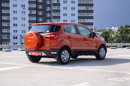 Продажа Ford EcoSport II 1.6 AMT (122 л.с.) 2016 Оранжевый в Автодом