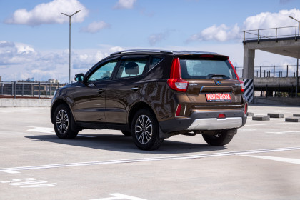 Продажа Geely Emgrand X7 I Рестайлинг 2 2.0 AT (139 л.с.) 2019 Коричневый в Автодом