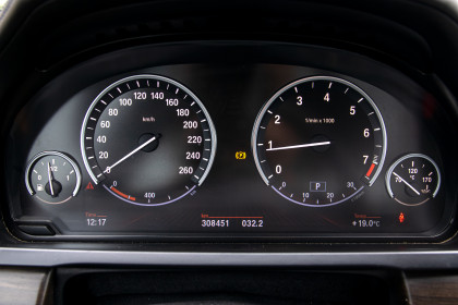 Продажа BMW 7 серии V (F01/F02/F04) 740i 3.0 AT (326 л.с.) 2008 Черный в Автодом