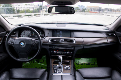 Продажа BMW 7 серии V (F01/F02/F04) 740i 3.0 AT (326 л.с.) 2008 Черный в Автодом