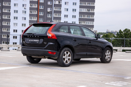 Продажа Volvo XC60 I 2.4 AT (163 л.с.) 2010 Черный в Автодом