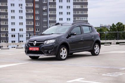 Продажа Renault Sandero II Stepway 1.6 AT (102 л.с.) 2015 Черный в Автодом