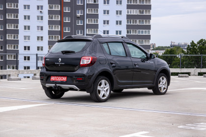 Продажа Renault Sandero II Stepway 1.6 AT (102 л.с.) 2015 Черный в Автодом