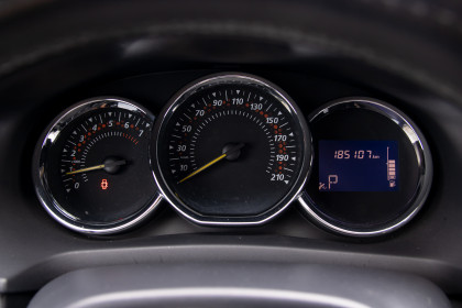Продажа Renault Sandero II Stepway 1.6 AT (102 л.с.) 2015 Черный в Автодом