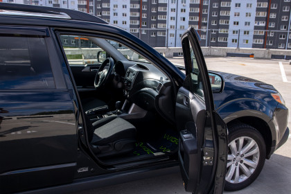 Продажа Subaru Forester III Рестайлинг 2.5 AT (172 л.с.) 2012 Черный в Автодом