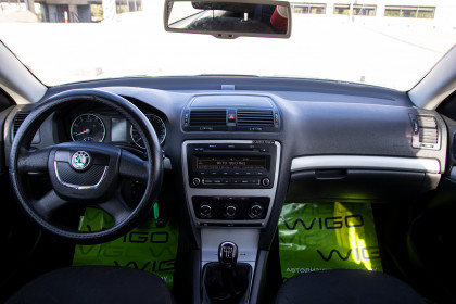 Продажа Skoda Octavia II (A5) Рестайлинг 1.6 MT (102 л.с.) 2012 Черный в Автодом