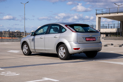 Продажа Ford Focus II Рестайлинг 1.6 MT (115 л.с.) 2008 Серебристый в Автодом