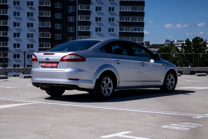 Продажа Ford Mondeo IV 2.0 AT (140 л.с.) 2008 Серебристый в Автодом
