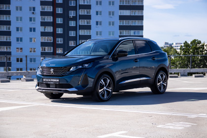 Продажа Peugeot 3008 II Рестайлинг 1.5 AT (130 л.с.) 2020 Синий в Автодом