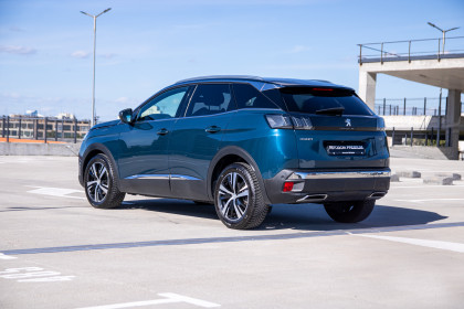 Продажа Peugeot 3008 II Рестайлинг 1.5 AT (130 л.с.) 2020 Синий в Автодом