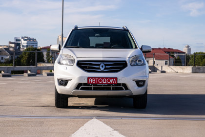 Продажа Renault Koleos I Рестайлинг 2.5 CVT (171 л.с.) 2012 Белый в Автодом