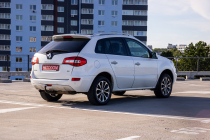 Продажа Renault Koleos I Рестайлинг 2.5 CVT (171 л.с.) 2012 Белый в Автодом