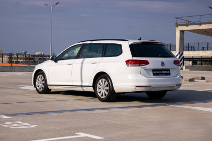 Продажа Volkswagen Passat B8 1.6 MT (120 л.с.) 2018 Белый в Автодом