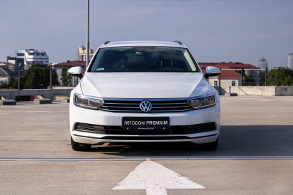 Продажа Volkswagen Passat B8 1.6 MT (120 л.с.) 2018 Белый в Автодом