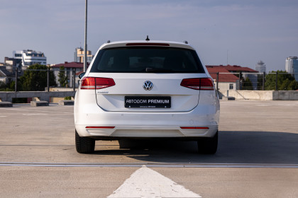 Продажа Volkswagen Passat B8 1.6 MT (120 л.с.) 2018 Белый в Автодом