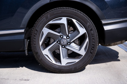 Продажа Honda CR-V V 1.5 CVT (193 л.с.) 2019 Серебристый в Автодом