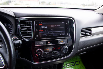 Продажа Mitsubishi Outlander III Рестайлинг 3 2.0 CVT (146 л.с.) 2019 Коричневый в Автодом