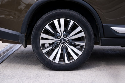 Продажа Mitsubishi Outlander III Рестайлинг 3 2.0 CVT (146 л.с.) 2019 Коричневый в Автодом