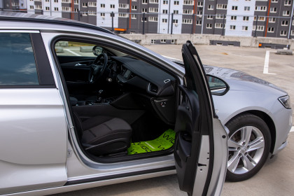 Продажа Opel Insignia II 2.0 MT (170 л.с.) 2019 Серебристый в Автодом