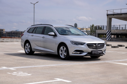 Продажа Opel Insignia II 2.0 MT (170 л.с.) 2019 Серебристый в Автодом