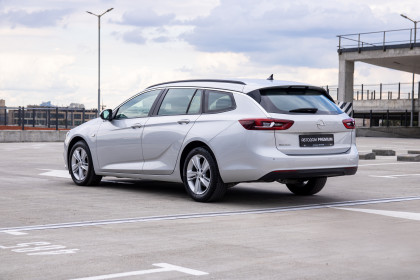 Продажа Opel Insignia II 2.0 MT (170 л.с.) 2019 Серебристый в Автодом