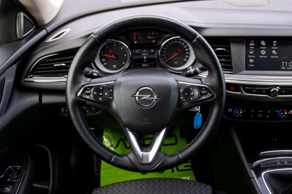 Продажа Opel Insignia II 2.0 MT (170 л.с.) 2019 Серебристый в Автодом