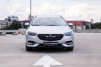 Продажа Opel Insignia II 2.0 MT (170 л.с.) 2019 Серебристый в Автодом
