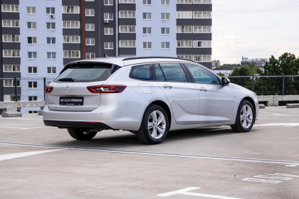 Продажа Opel Insignia II 2.0 MT (170 л.с.) 2019 Серебристый в Автодом