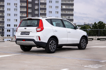 Продажа Geely Emgrand X7 I Рестайлинг 2 2.0 AT (139 л.с.) 2019 Белый в Автодом