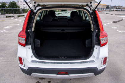 Продажа Geely Emgrand X7 I Рестайлинг 2 2.0 AT (139 л.с.) 2019 Белый в Автодом