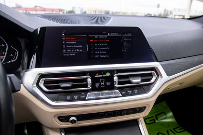 Продажа BMW 4 серии G22, G23, G26 430i 2.0 AT (258 л.с.) 2020 Белый в Автодом