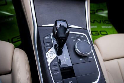 Продажа BMW 4 серии G22, G23, G26 430i 2.0 AT (258 л.с.) 2020 Белый в Автодом