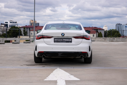 Продажа BMW 4 серии G22, G23, G26 430i 2.0 AT (258 л.с.) 2020 Белый в Автодом