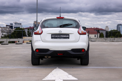 Продажа Nissan Juke I Рестайлинг 1.6 CVT (117 л.с.) 2017 Белый в Автодом