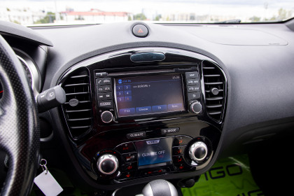 Продажа Nissan Juke I Рестайлинг 1.6 CVT (117 л.с.) 2017 Белый в Автодом
