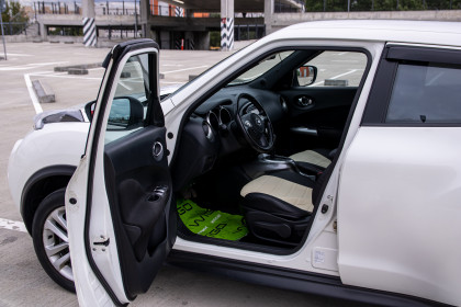 Продажа Nissan Juke I Рестайлинг 1.6 CVT (117 л.с.) 2017 Белый в Автодом