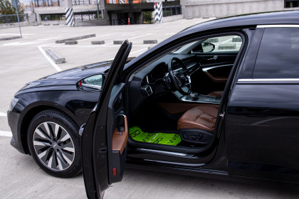Продажа Audi A6 V (C8) 55 TFSI 3.0 AMT (340 л.с.) 2019 Черный в Автодом