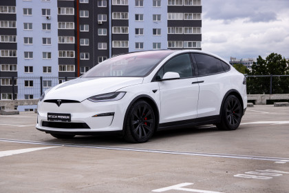 Купить Tesla Model X I Рестайлинг Plaid 0.0 AT (1035 л.с.) 2023 Белый в Автодом Продажа Tesla Model X I Рестайлинг Plaid 0.0 AT (1035 л.с.) 2023 Белый в Автодом