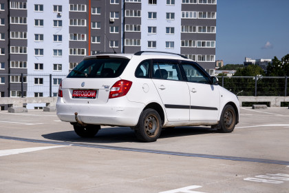 Продажа Skoda Fabia II 1.4 MT (80 л.с.) 2008 Белый в Автодом