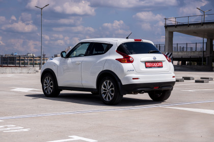 Продажа Nissan Juke I 1.6 CVT (117 л.с.) 2013 Белый в Автодом