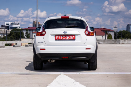 Продажа Nissan Juke I 1.6 CVT (117 л.с.) 2013 Белый в Автодом