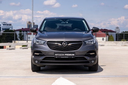 Продажа Opel Grandland I 1.5 MT (130 л.с.) 2020 Серый в Автодом