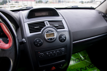 Продажа Renault Megane II Рестайлинг 1.5 MT (106 л.с.) 2006 Белый в Автодом